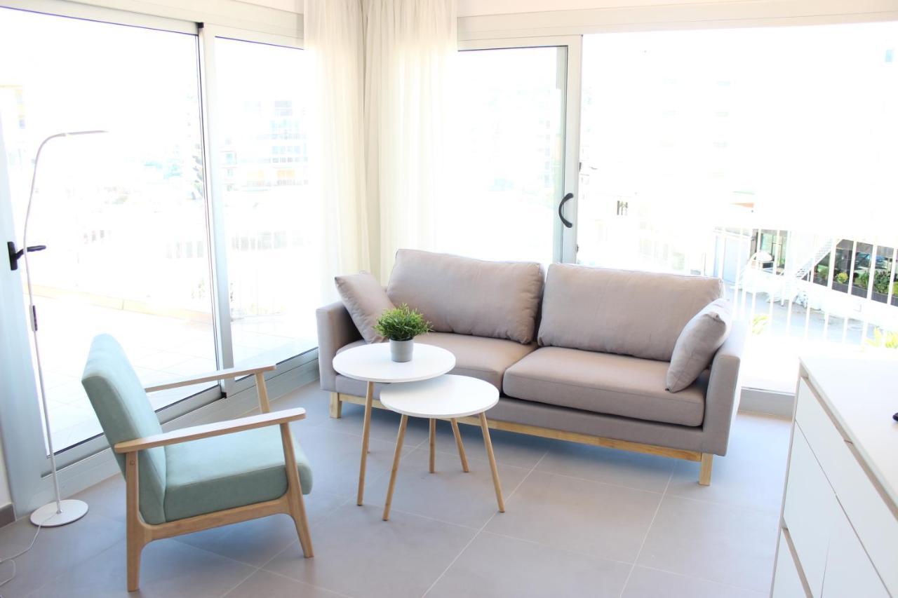 Beautiful Loft, Huge Sunny Terrace, View Over The Beach And Sea Roses Eksteriør billede