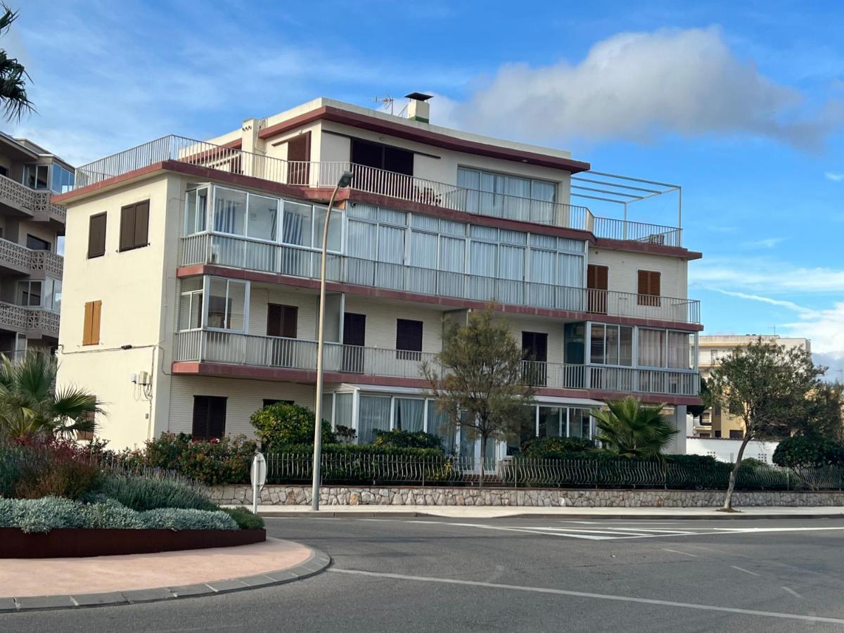 Beautiful Loft, Huge Sunny Terrace, View Over The Beach And Sea Roses Eksteriør billede